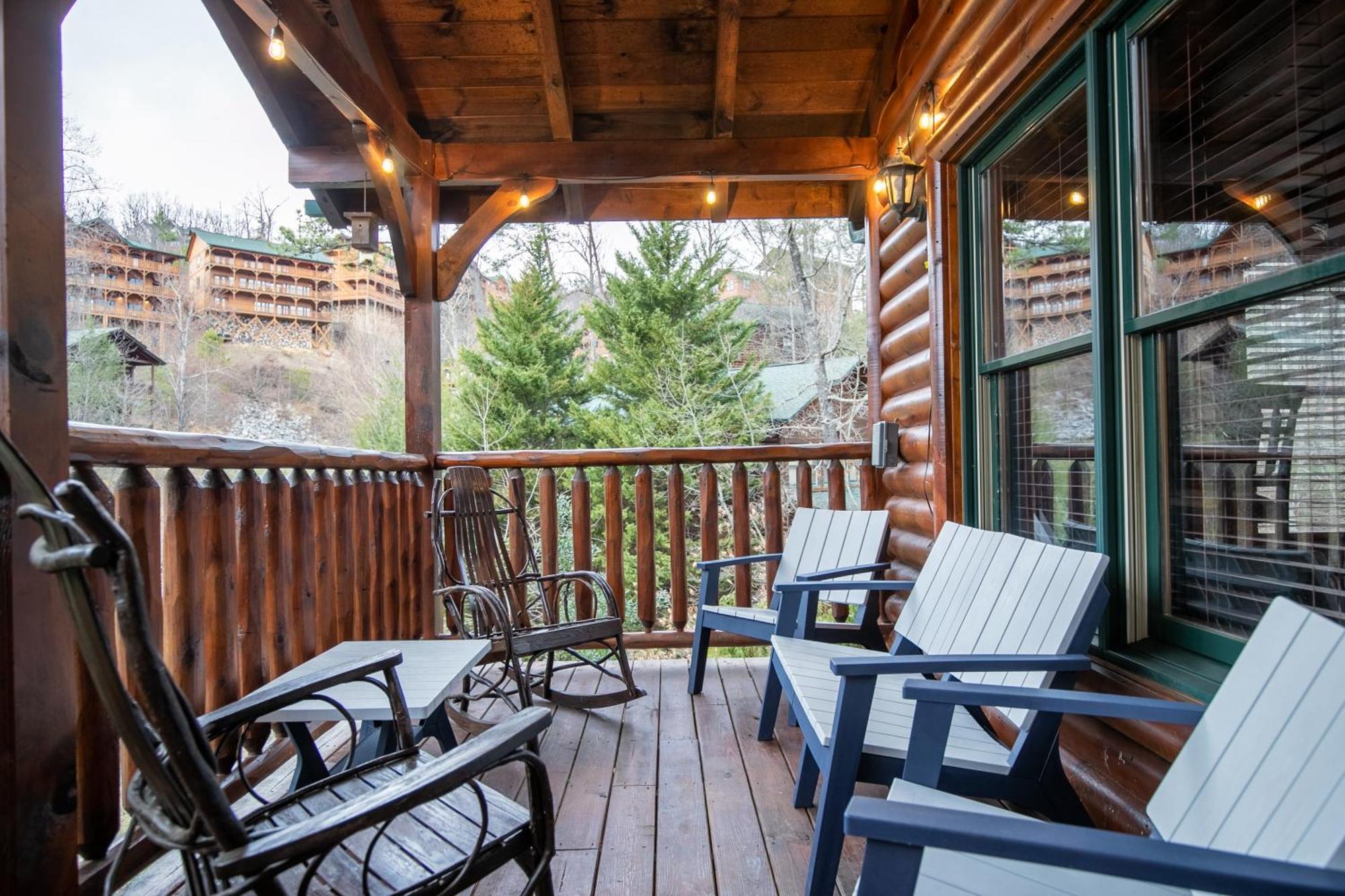 Spacious Resort Log Cabin, Easy Drive, Hot Tub, Arcade Gameroom, Mountain Vibe Gatlinburg Exteriér fotografie